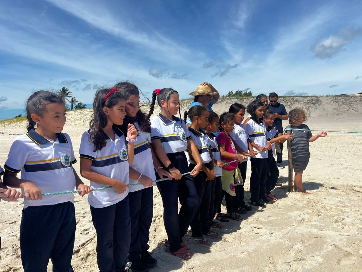 Alunos participando de atividade de monitoramento